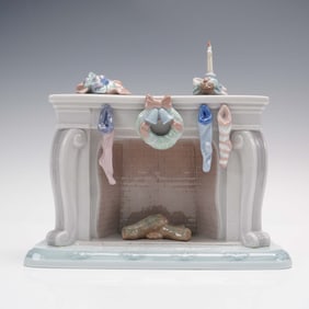 Lladro Porcelain Figurine, Up the Chimney He Rose #01006668