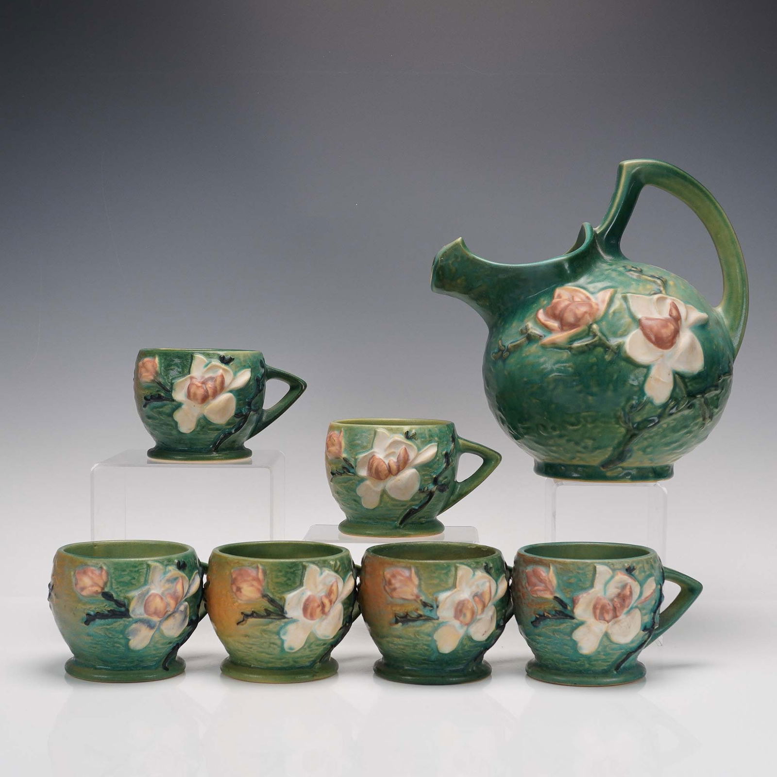 Roseville Pottery Magnolia 7pc Pitcher and Cups Set (1 of 7)