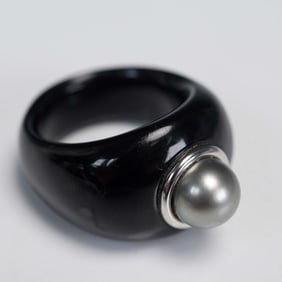 Baccarat Ring with 18kt Setting