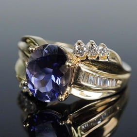 Tanzanite and Diamond 14kt ring