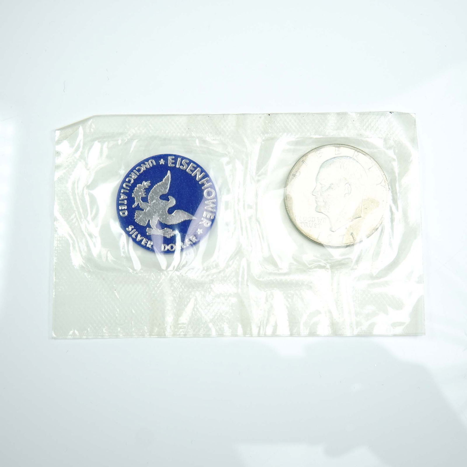 1971 Eisenhower Uncirculated Silver Dollar (1 of 4)