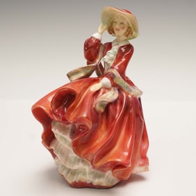 Royal Doulton Figurine, Top O The Hill HN1834