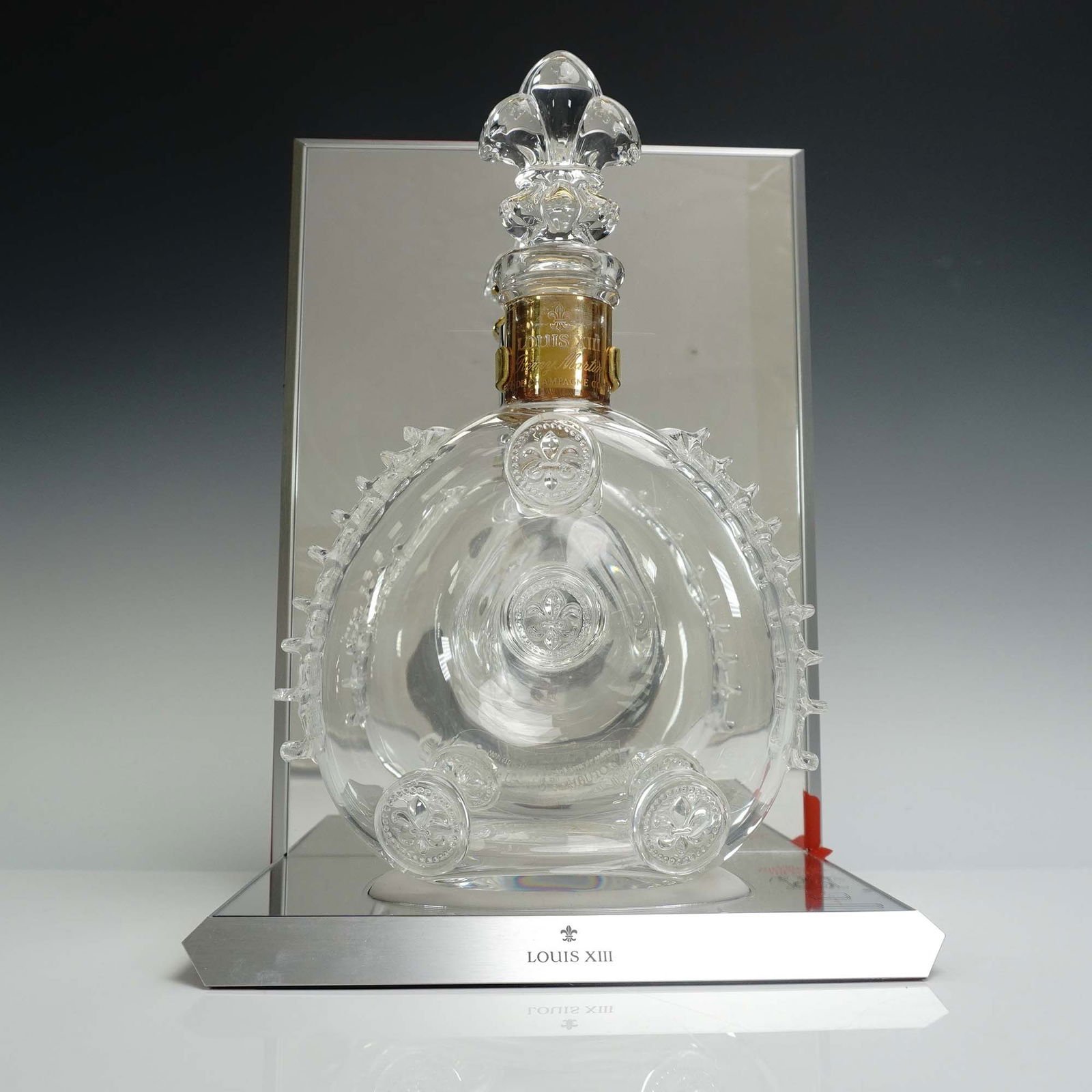Louis XIII Remy Martin Baccarat Crystal Decanter with Case (1 of 10)