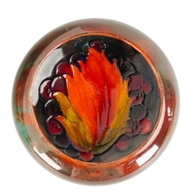 William Moorcroft Potter To HM The Queen Blue Leaf & Berry Small Plate