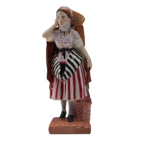 Royal Doulton Porcelain Figurine, Newhaven Fishwife HN1480
