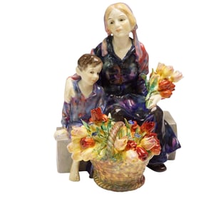 Royal Doulton Porcelain Figurine, The Young Widow HN1399