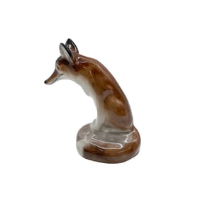 Fox Seated HN147C-1 - Royal Doulton Figurine