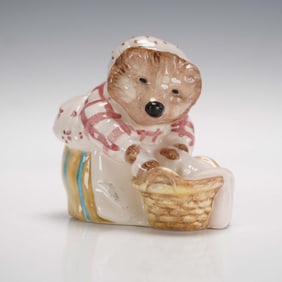 Beswick Beatrix Potter Figurine, Mrs. Tiggy Winkle Washing