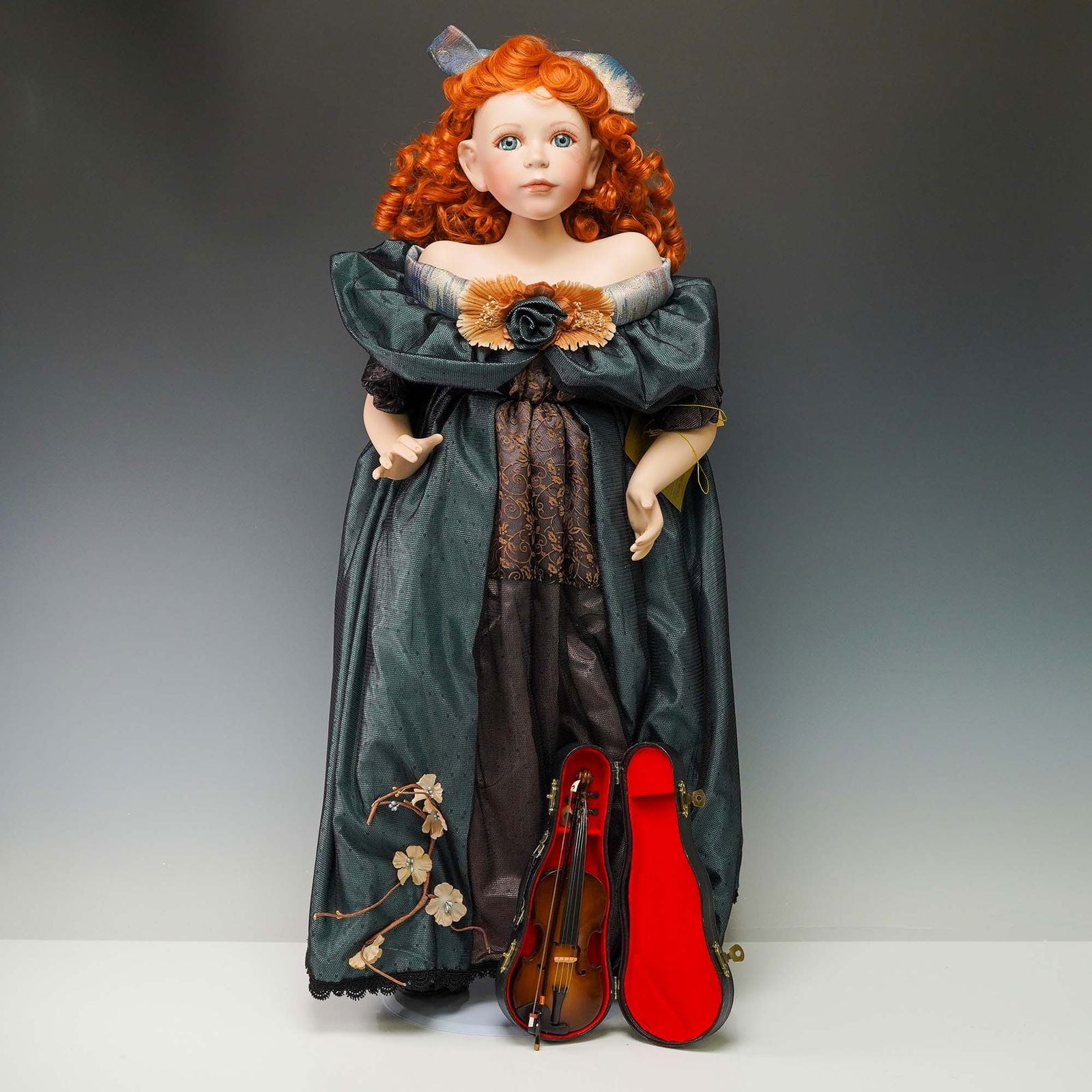 Seymour Mann Signature Series Doll by Jackie Lee with Violin (1 of 9)