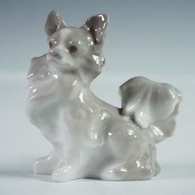 Lladro Porcelain Figurine, Small Dog 1004749