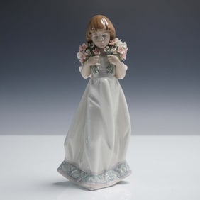 Spring Bouquets 1007603 - Lladro Porcelain Figurine