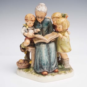 Goebel Hummel Figurine, A Story From Grandma 620
