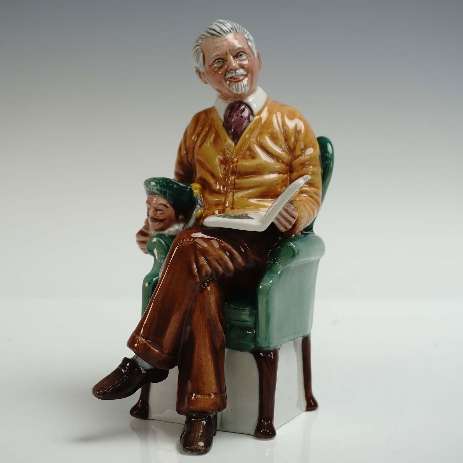 Royal Doulton Porcelain Figurine, Pride and Joy HN 2945 (1 of 4)