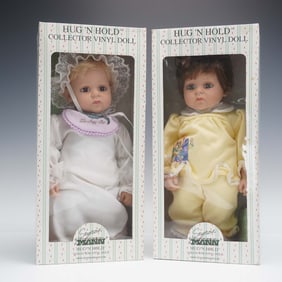 2pc Seymour Mann Hug N Hold Vinyl Collector Dolls Boxed