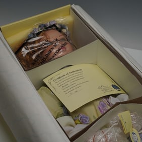 Three Hearts Palmary Collection Doll, Beverley Limited Edition with Box