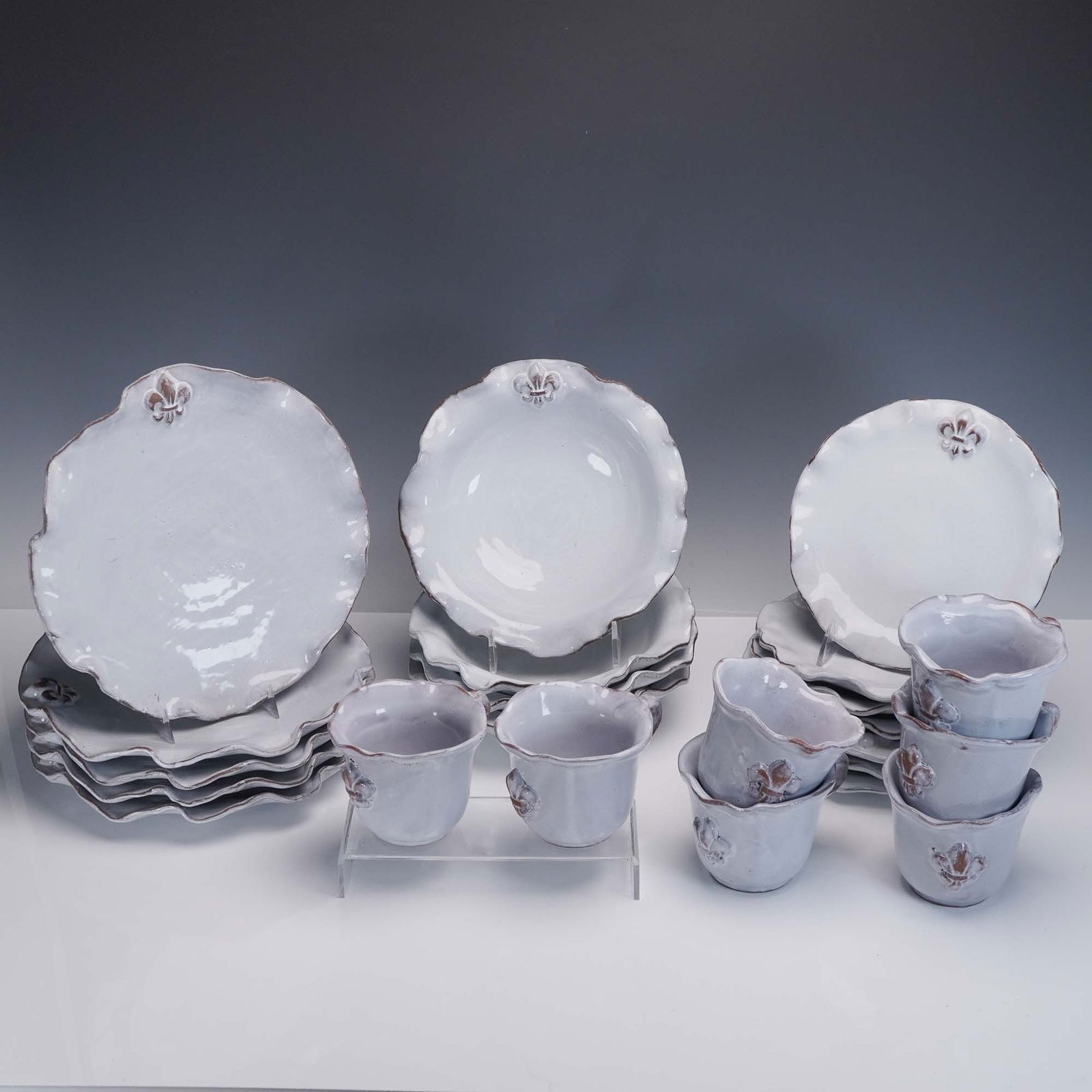 24pc Abigails Fleur de Lis Dinnerware (1 of 6)