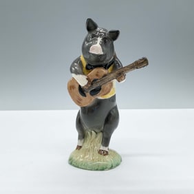 Beswick Pig Promenade Figurine, Christopher PP09