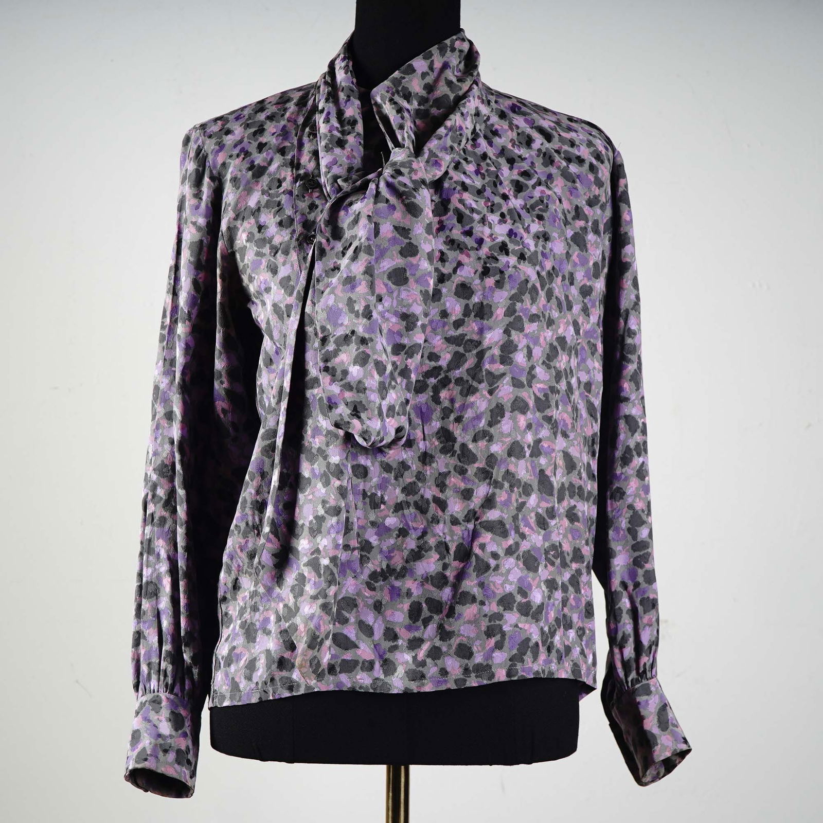Saint Laurent Rive Gauche Silk Blouse with Attached Scarf, Size 34 (1 of 7)