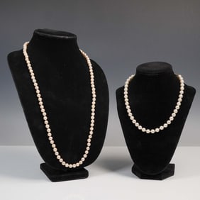 2pc Pearl Necklaces with Decorative Clasps