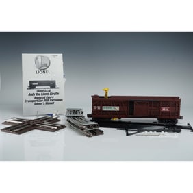 Lionel 2pc Train Set, Animated Giraffe Car & Track Pack