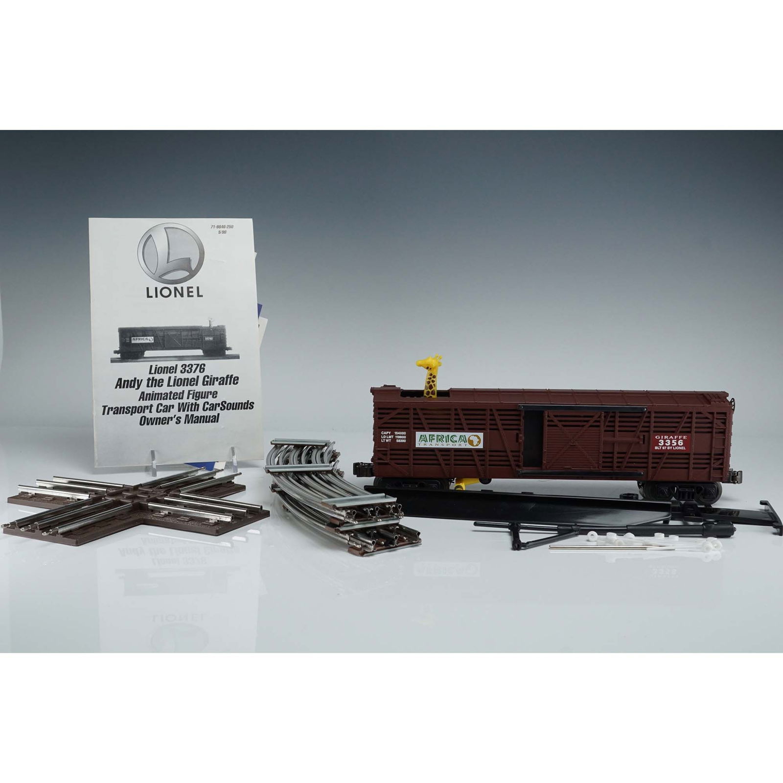 Lionel 2pc Train Set, Animated Giraffe Car & Track Pack (1 of 7)