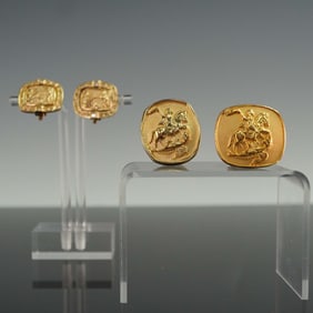 2 Pairs of Gold Tone Clip On Earrings