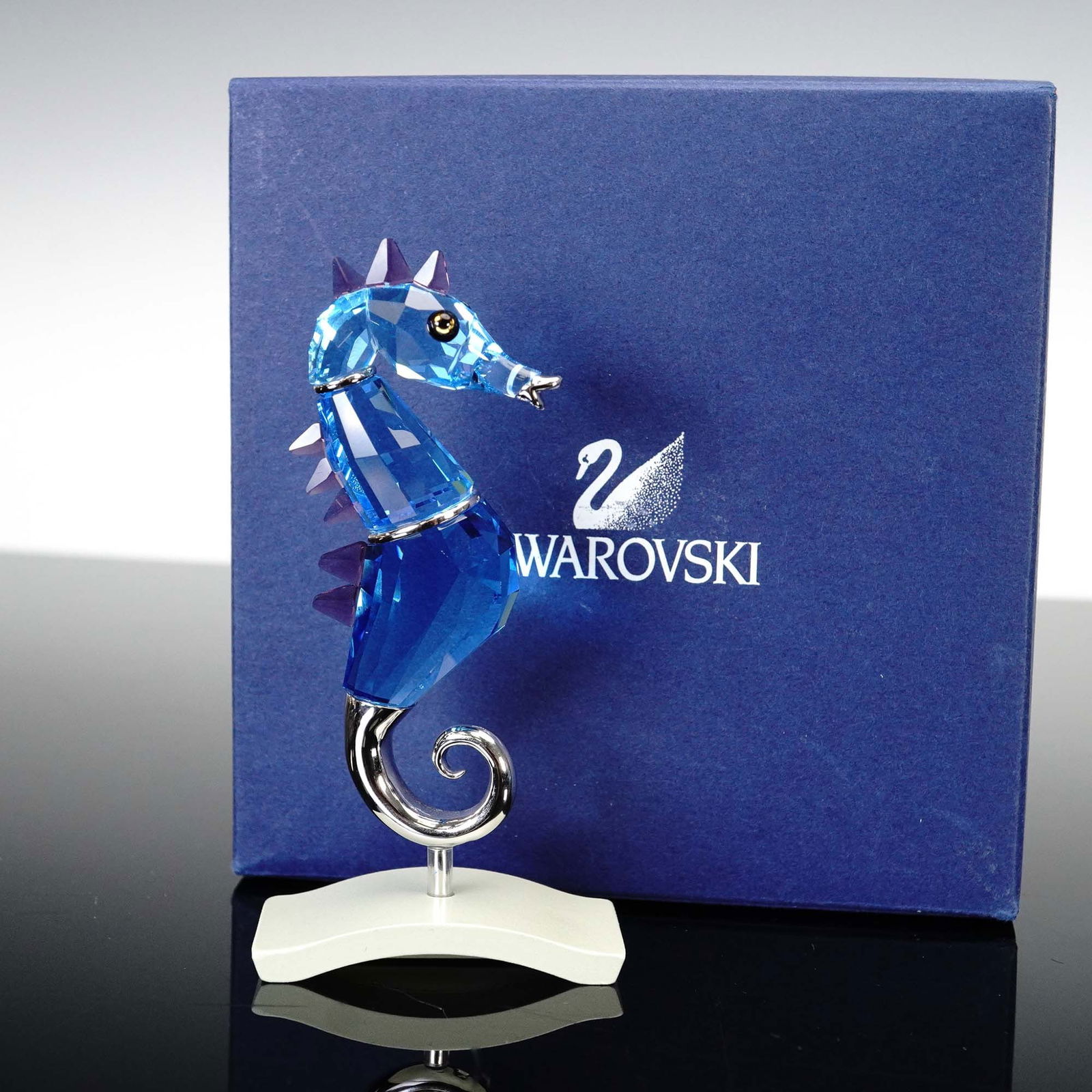 Swarovski Crystal Paradise Object, Chipili (1 of 5)