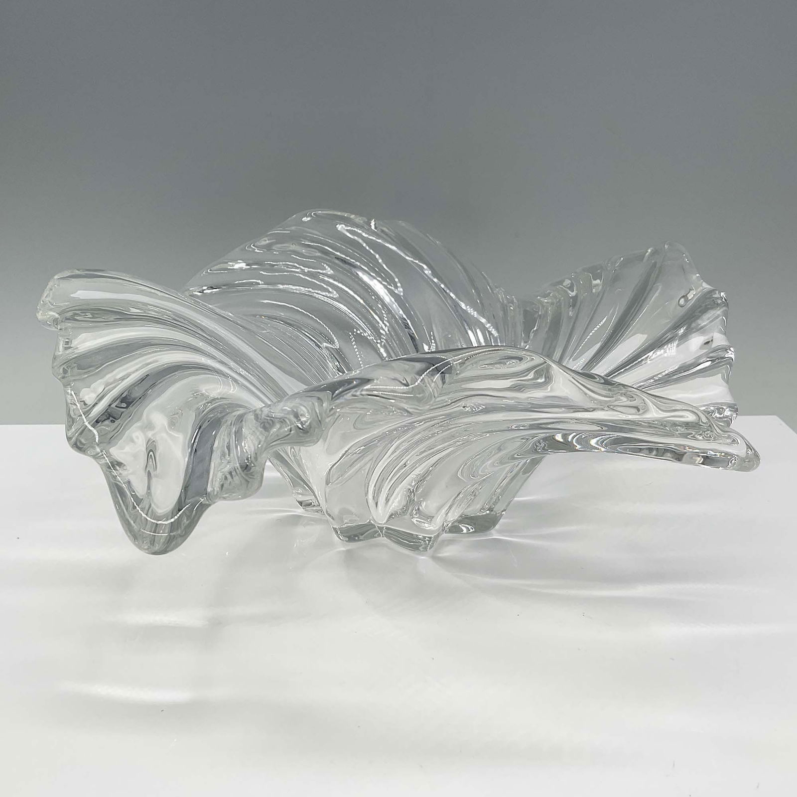 Mikasa Belle Epoque Crystal Swirl Bowl (1 of 3)