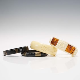 4pc Vintage Acrylic and Bakelite Bangle Bracelets