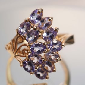 10K Gold Ring with Cluster of Tanzanite Gemstones