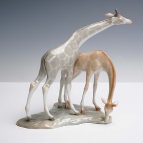 Lladro Porcelain Figurine, Giraffe Group 1001005