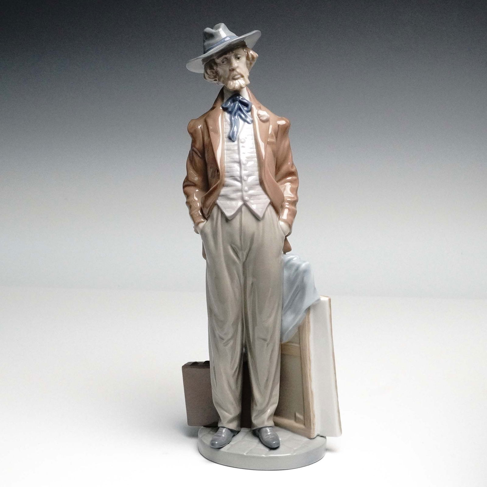 Lladro Porcelain Figurine, Traveling Artist 1005661 (1 of 3)