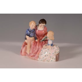 Bedtime Story HN1949 - Royal Doulton Figurine