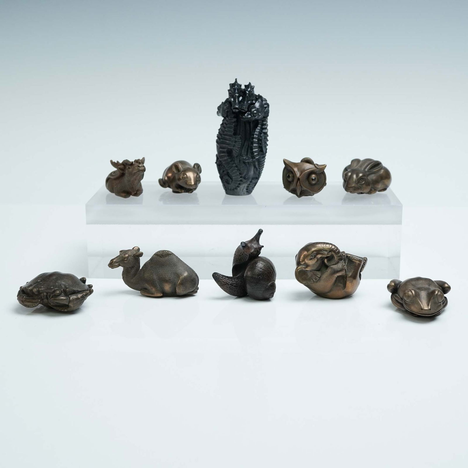 10pc Adam Binder Figurines and Treasure Box (1 of 4)