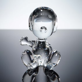 Baccarat Crystal Figurine, Snoopy Peanuts Seated Pose with Box