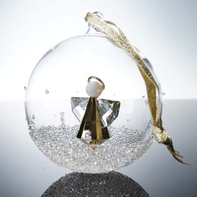 Swarovski Crystal 2022 Christmas Ball Ornaments
