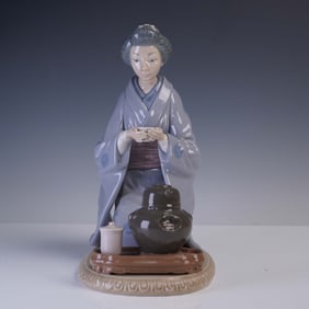 Lladro Porcelain Figurine, August Moon 1005122