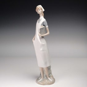 Lladro Porcelain Figurine, Nurse 1004603