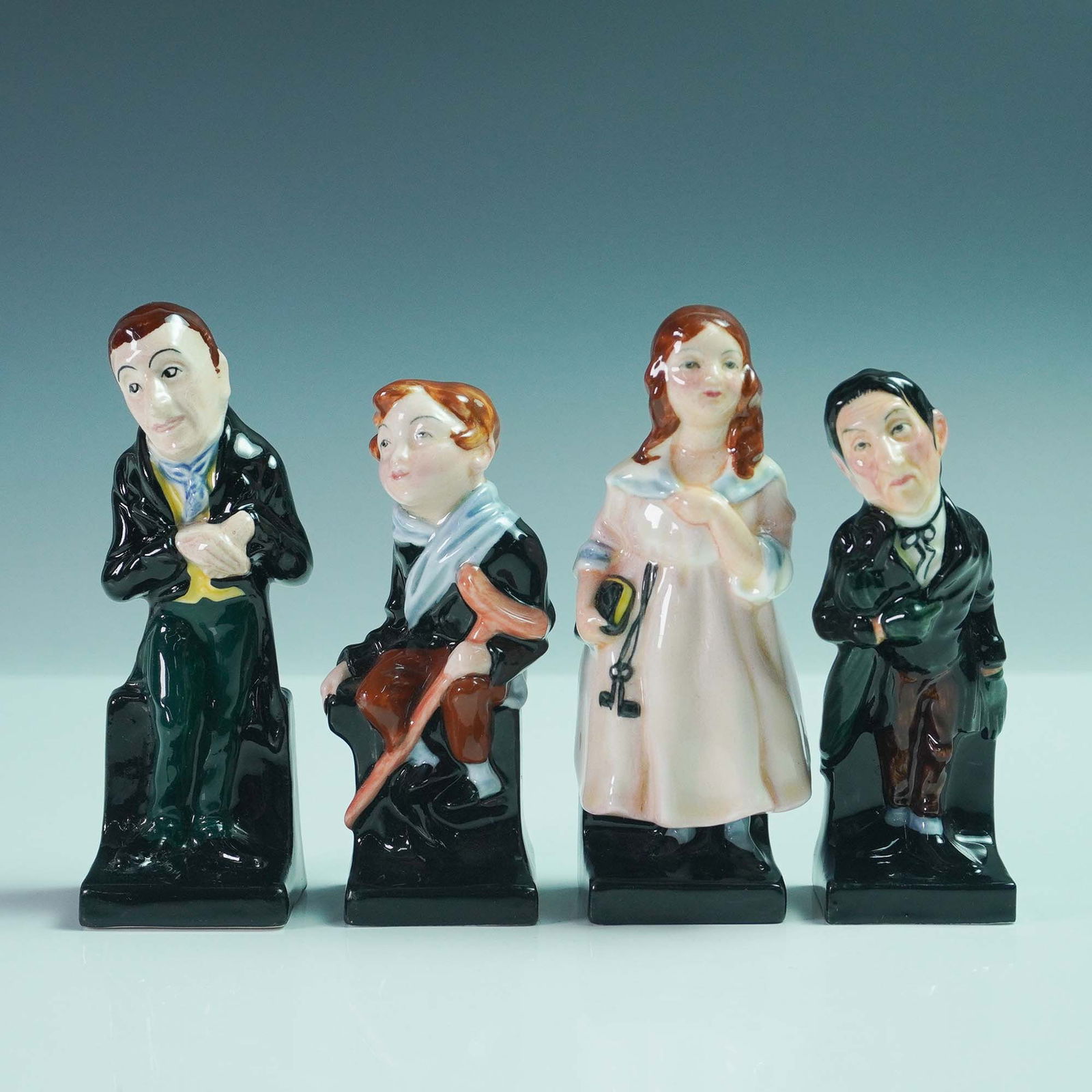 4pc Royal Doulton Dickens Figurines (1 of 3)