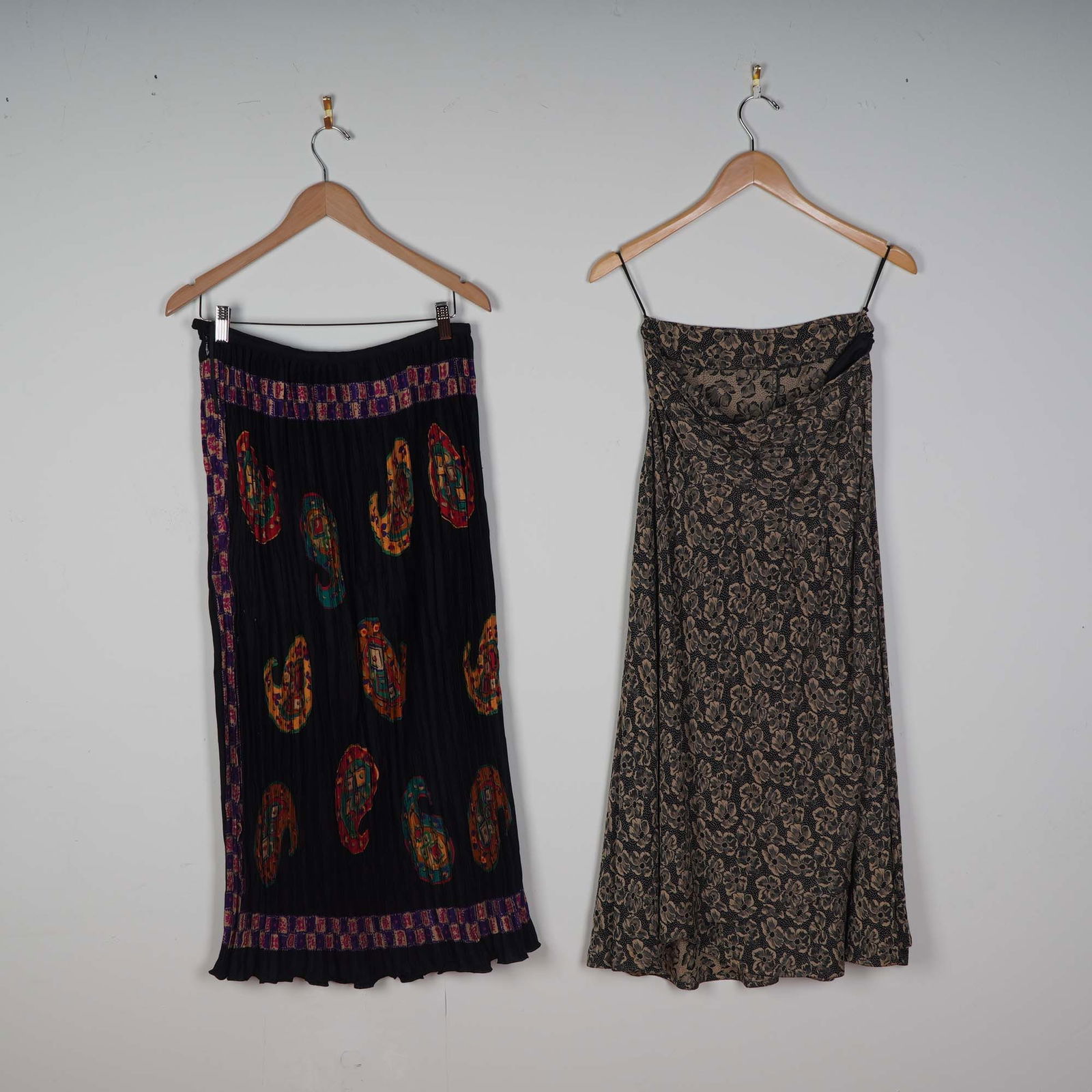 2pc Luciano Soprani and Ungaro Parallele Skirts (1 of 3)