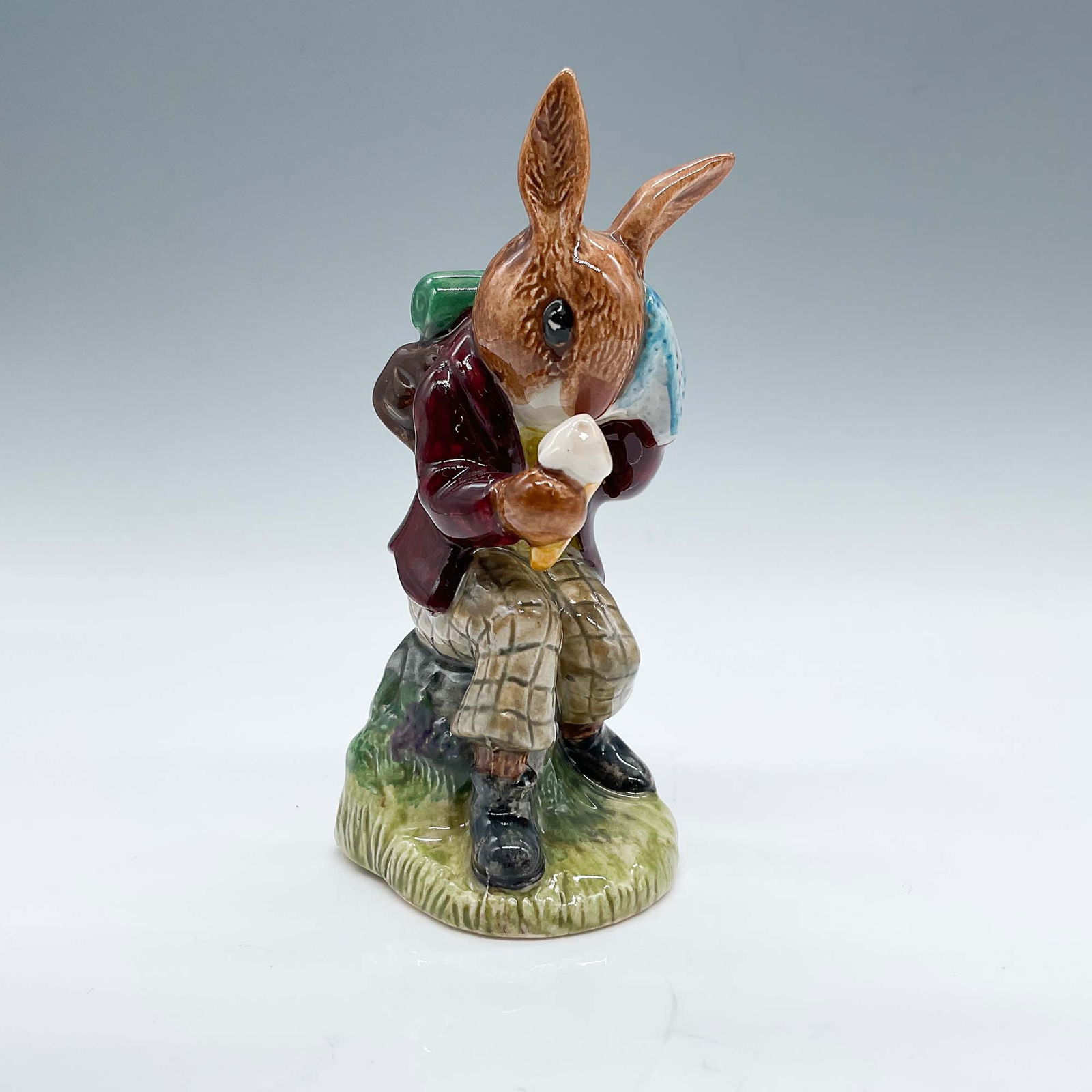 Royal Doulton Bunnykins Figurine, Billie Cooling Off D83 (1 of 4)