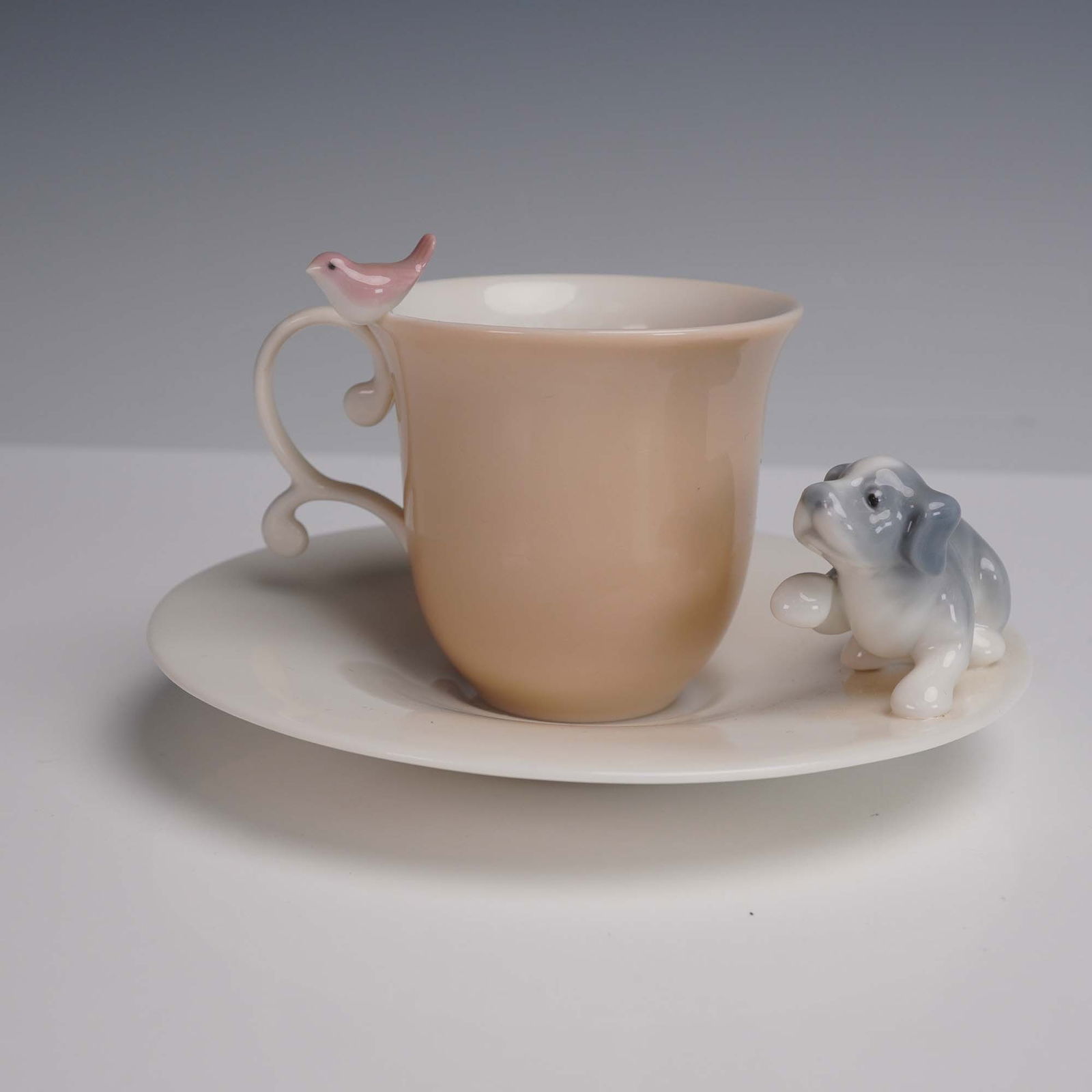 Lladro Porcelain Cup and Saucer Set, Playful Pals 1006042 (1 of 6)