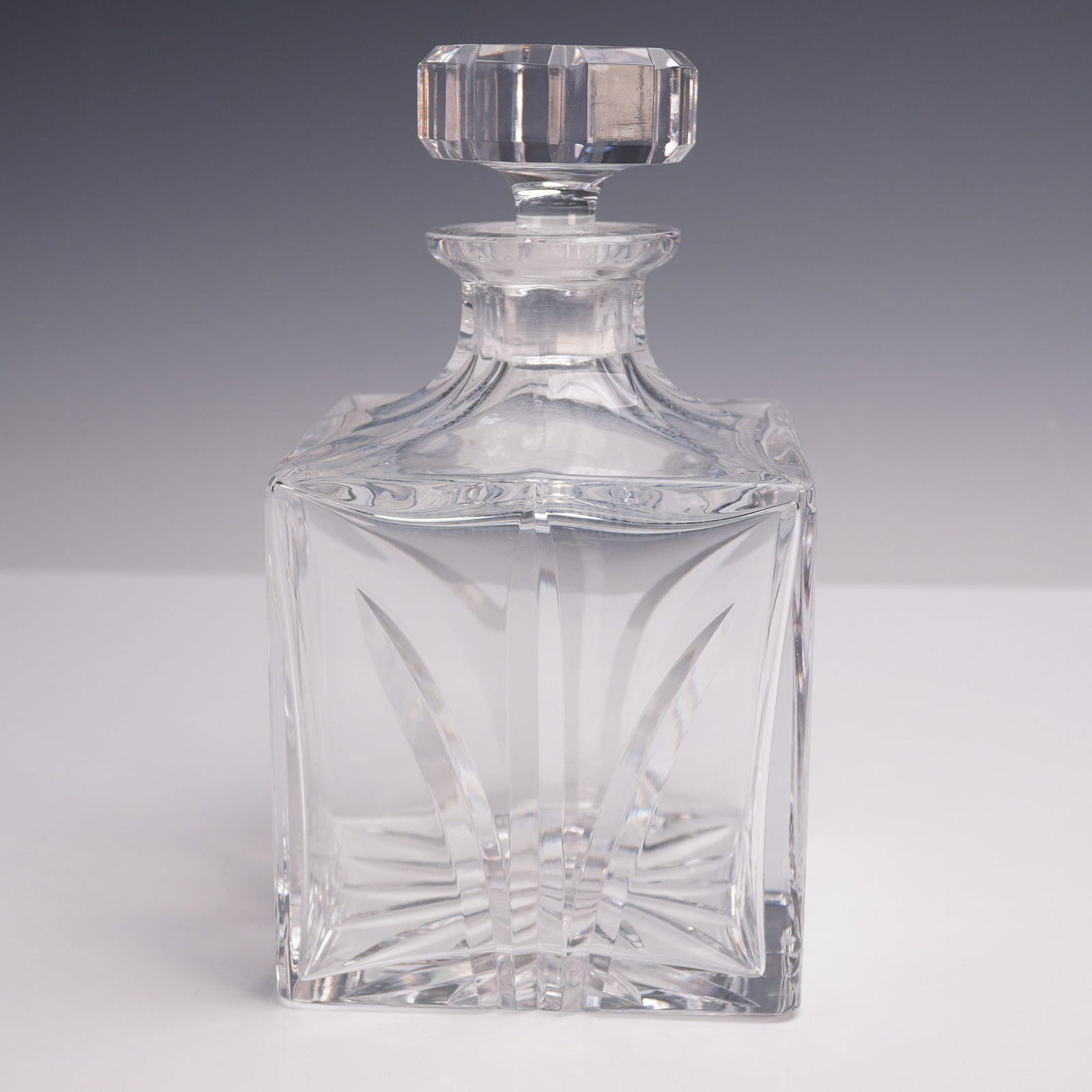 Crystal Decanter with Stopper, Star & Leaf Cuts (1 of 5)