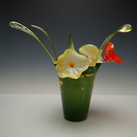 8pc Zach Signed Art Glass Flower Bouquet in Gold and Green Vase