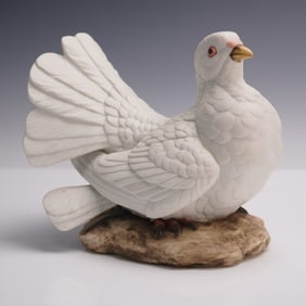Andrea by Sadek Porcelain Figurine, Fan-tail Dove