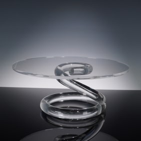 Dorothy Thorpe Lucite Cake Stand, Spiral Base