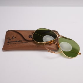 Ray-Ban Ambermatic Aviator Sunglasses and Case
