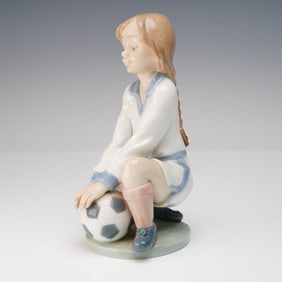 Lladro Porcelain Figurine, Team Player 1006185