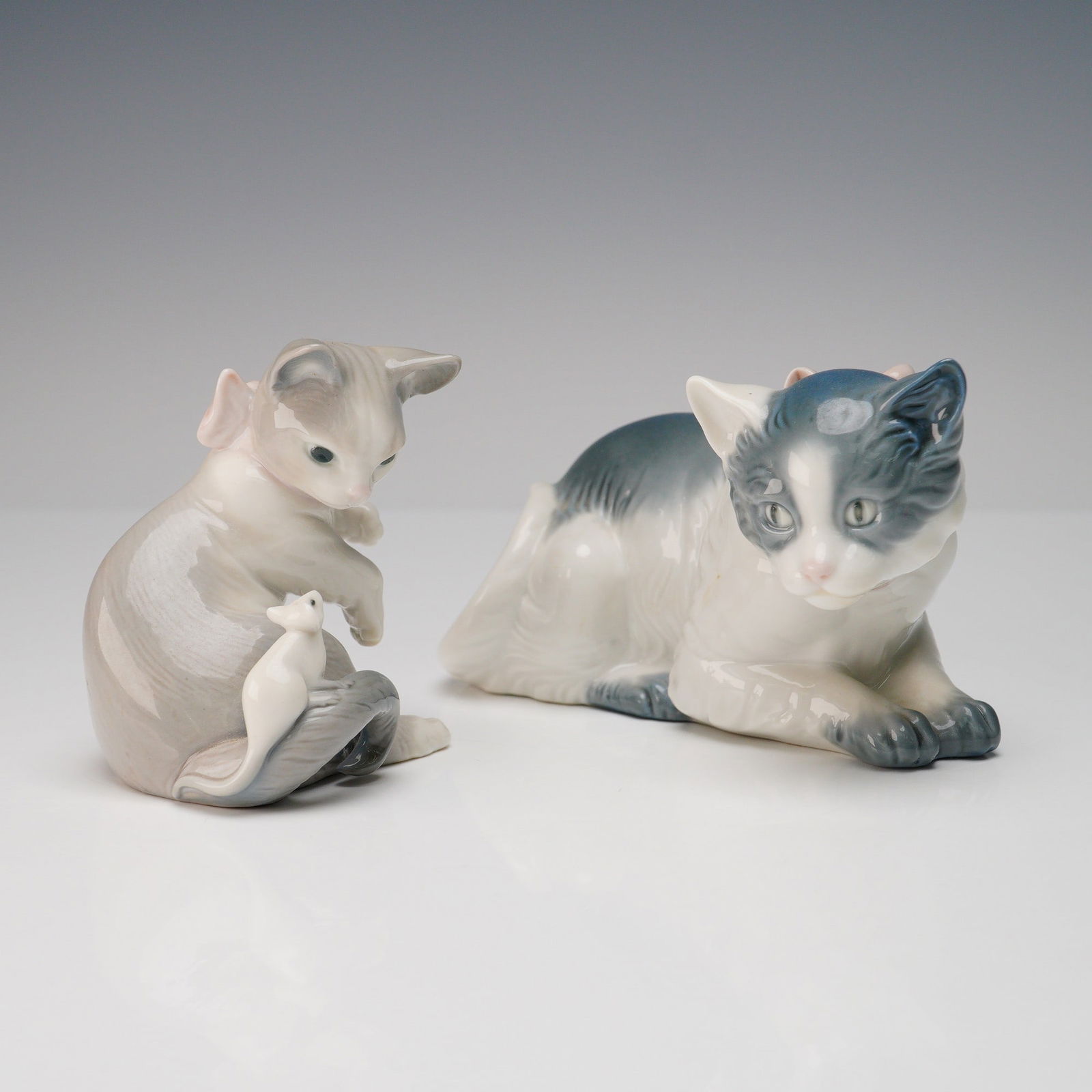 2pc Lladro & Nao Porcelain Cat Figurines (1 of 6)