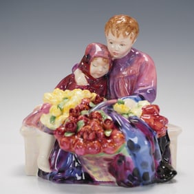 Royal Doulton Figurine, Flower Sellers Children HN1342